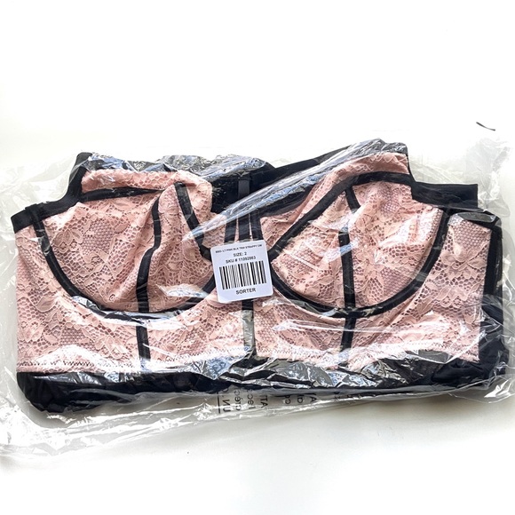 *Sold Torrid Pink Lace Underwire Lingerie Babydoll - Picture 5 of 7